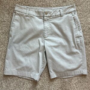 Lululemon Men's Commission Shorts Qwick Oxford 9” Sz 32 Light Gray
